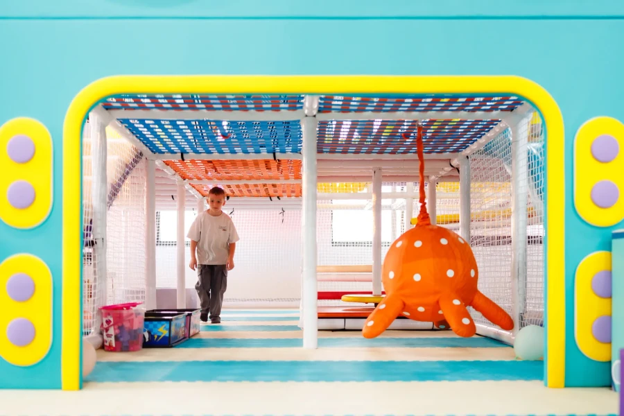 Loc de joacă Timișoara – Inovo Play | Petreceri copii & închiriere spațiu joacă