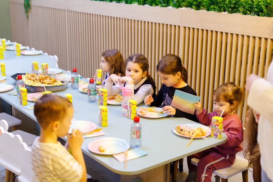 Loc de joacă Timișoara – Inovo Play | Petreceri copii & închiriere spațiu joacă