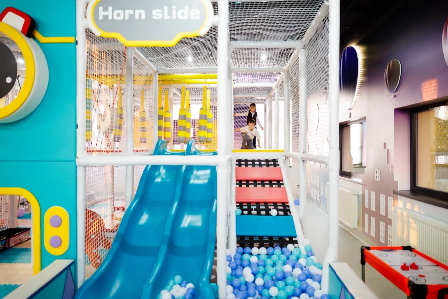 Loc de joacă Timișoara – Inovo Play | Petreceri copii & închiriere spațiu joacă